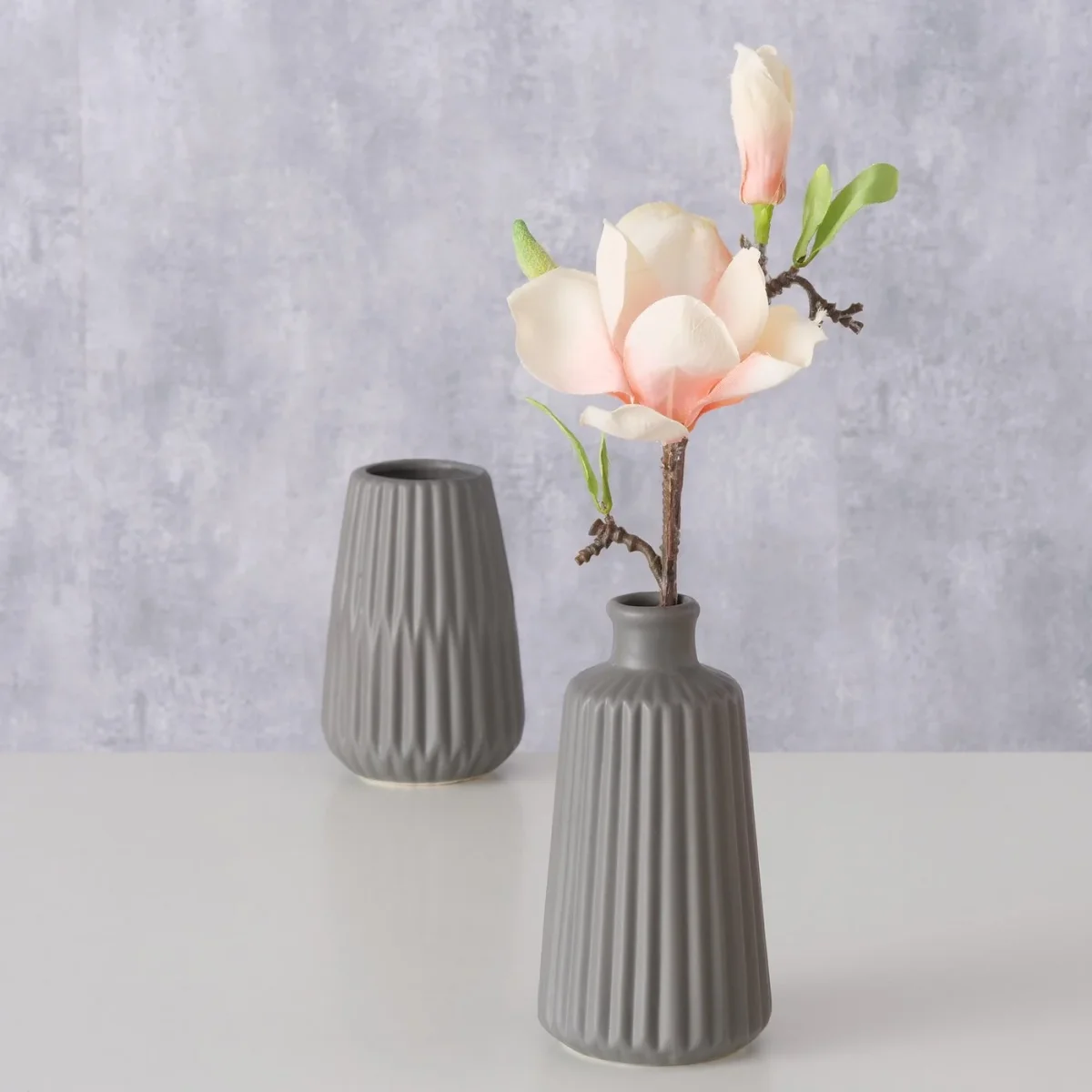 Vase Konus in Grau – Bild 4